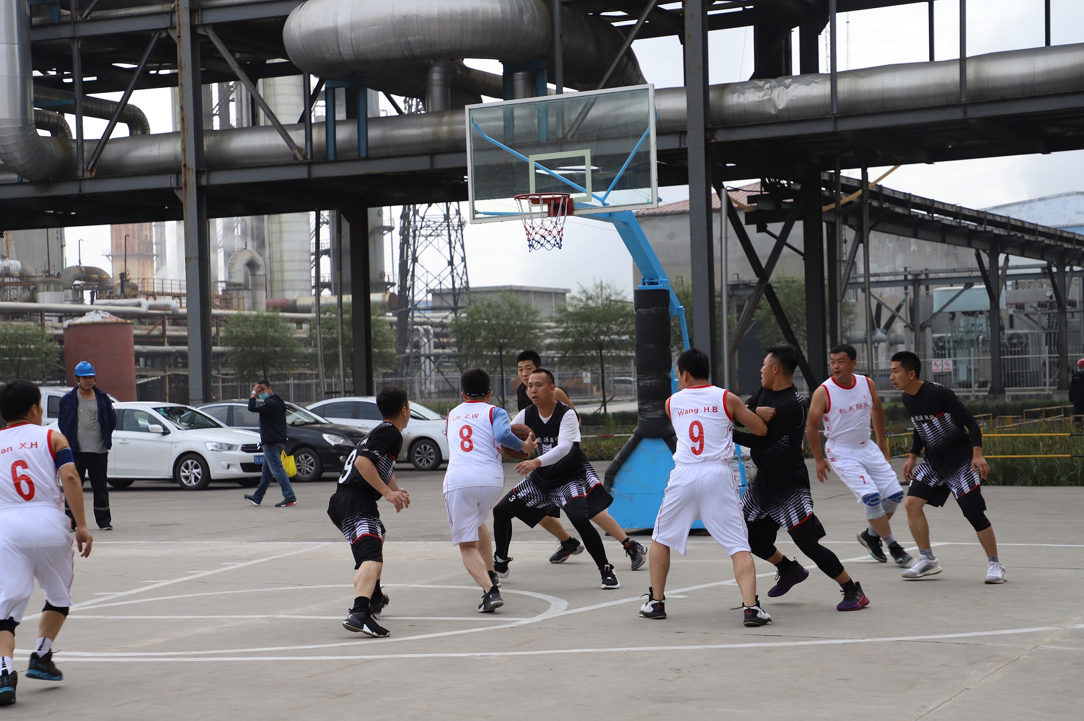 “迎國慶?凝眾心”新型學(xué)徒職工 男子籃球比賽