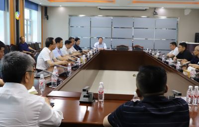 市委副書記、市長李兵蒞臨寶泰隆座談?wù){(diào)研